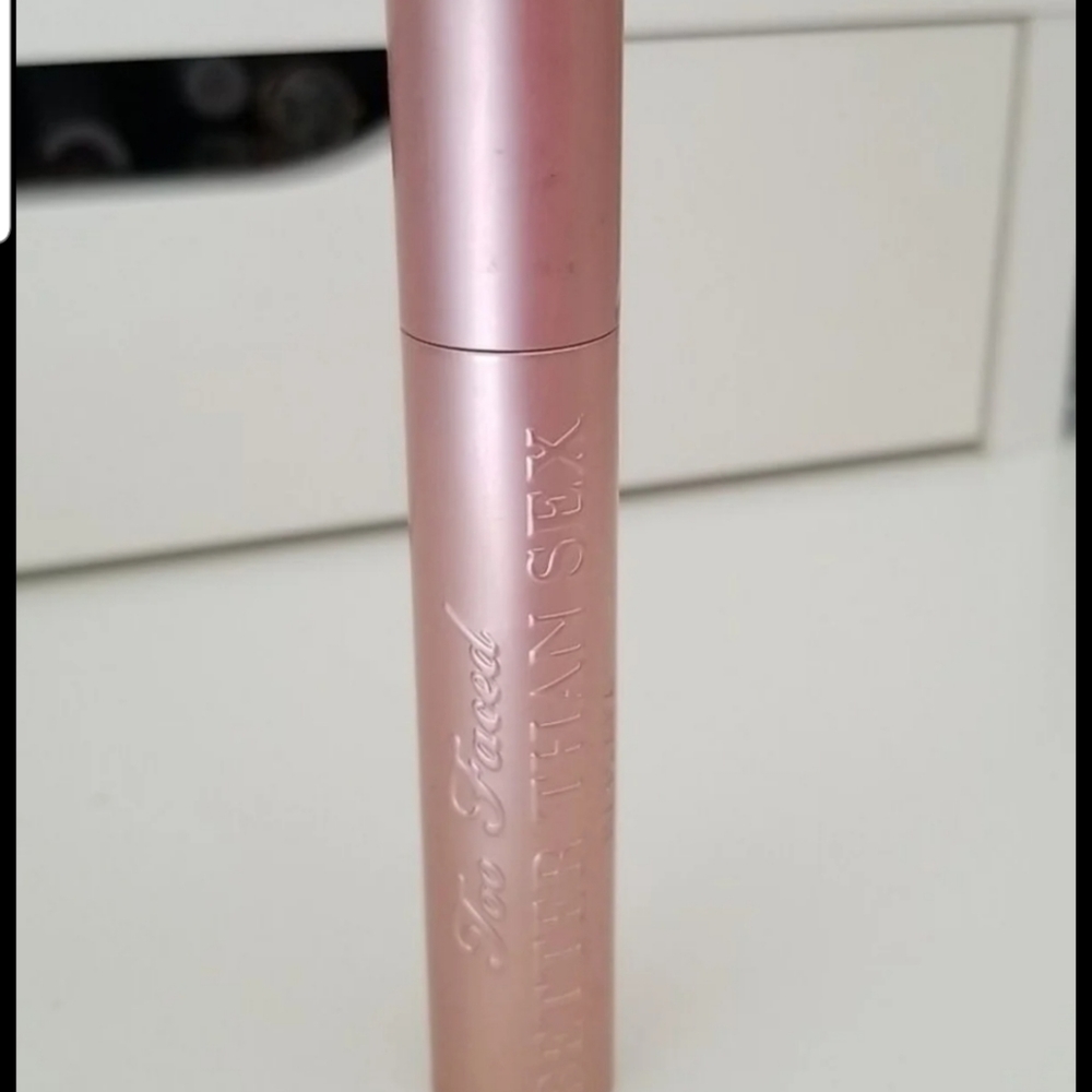 Too faced mascara